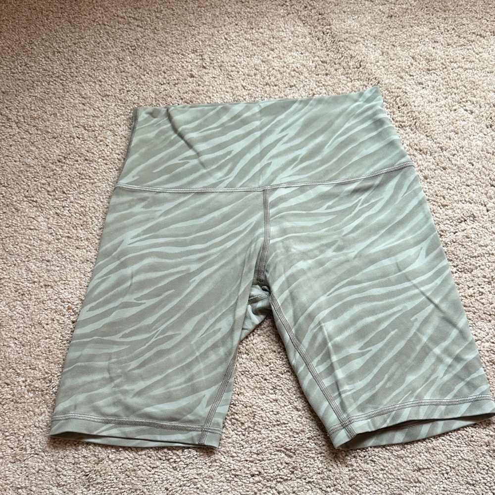 Lulu lemon Align High-Rise Short 8 inch